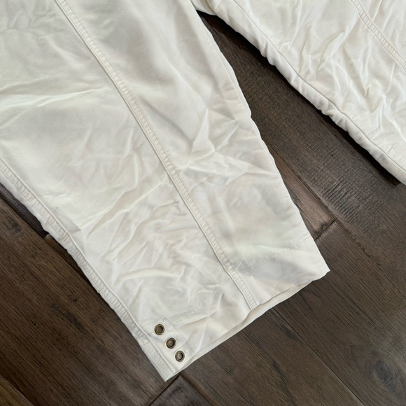 Northern Reflections Cropped Pants - Picture 3 of 10